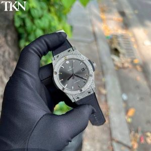 Hublot Classic Fusion Titanium Xám Pave Dây Da Cá Sấu